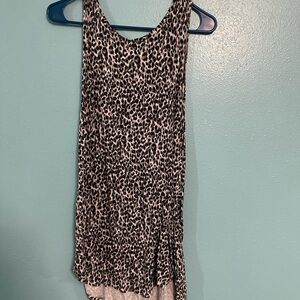 Old Navy Gray Leopard Print Top